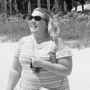 Meet your Posher, Traci